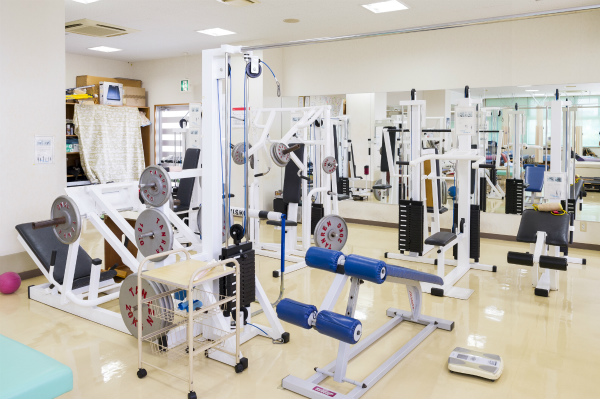 （3）治療にもトレーニングにも使える、豊富な設備